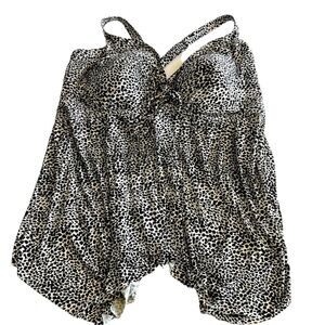 Trofi Culture Tankini  Asymmetrical Black & White Print Adjustable Strap 20